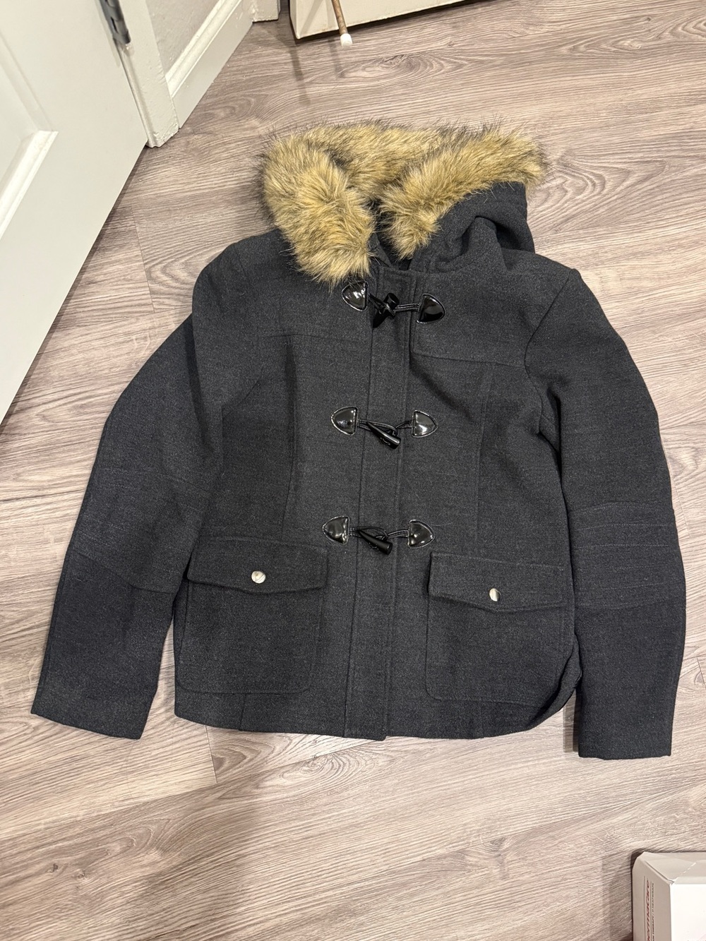 BCBG Womens Charcoal Hooded Toggle Coat with Faux Fur Trim - Large